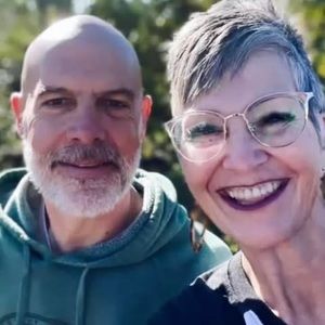 Meet your Posher, Debi